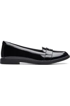 Clarks Scala Loafer Youth black patent