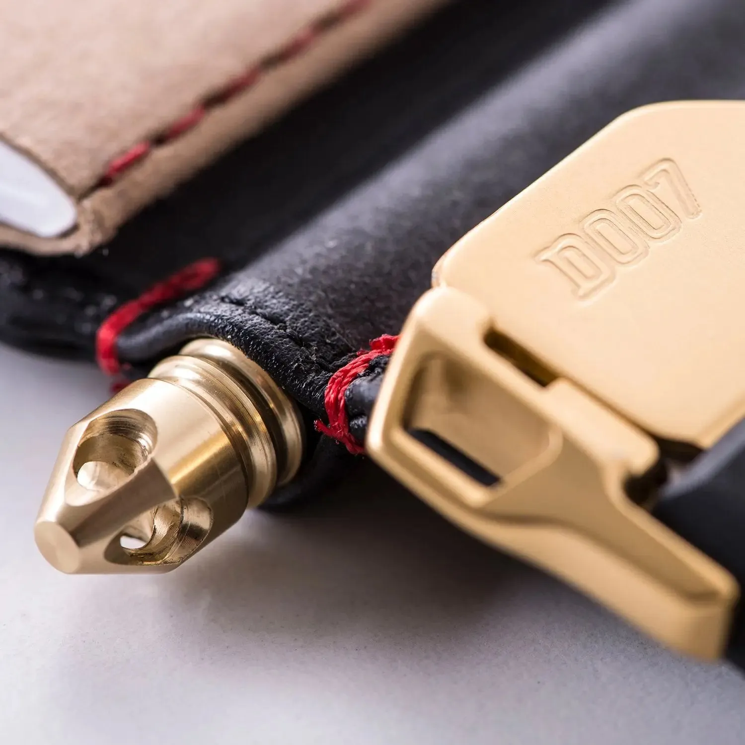 D007 Goldfinger Pen Wallet | Limited Edition