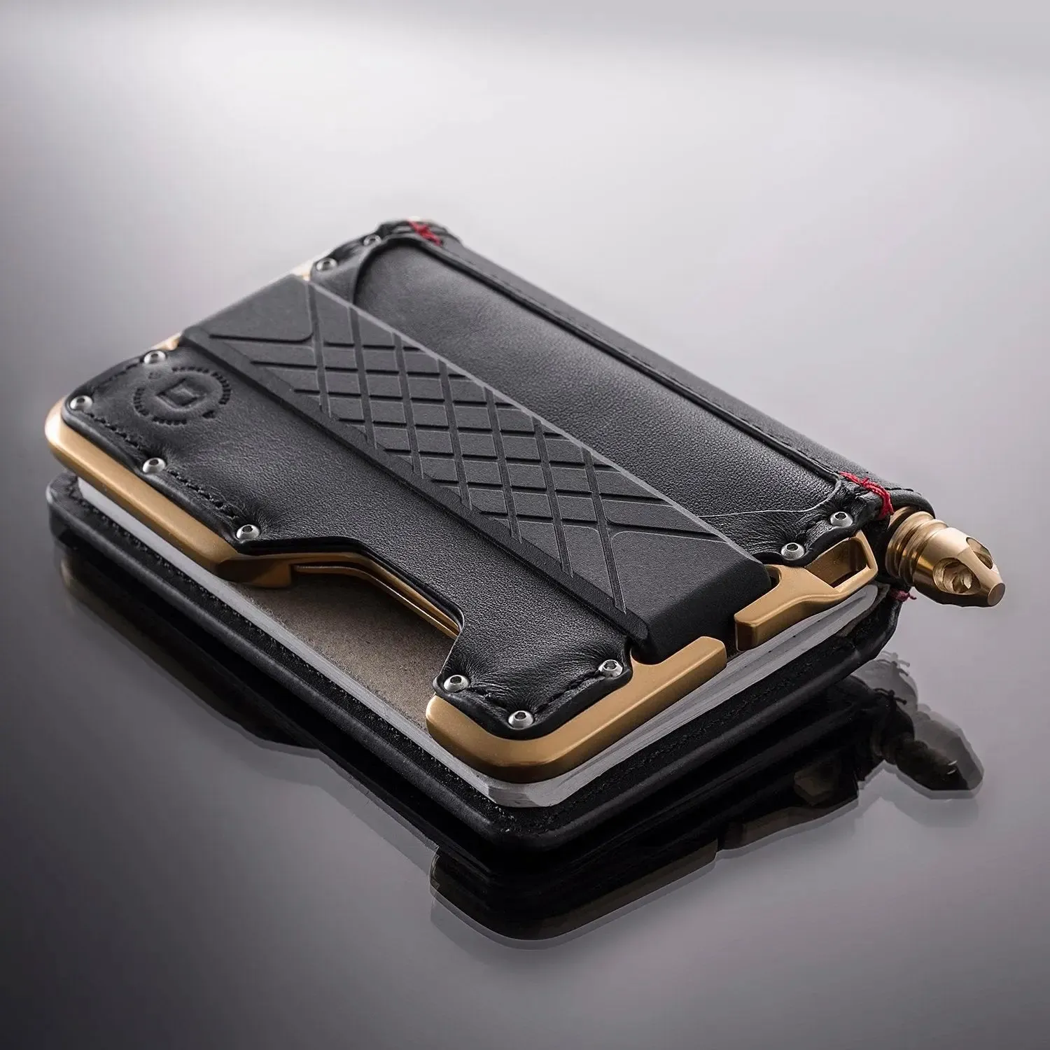 D007 Goldfinger Pen Wallet | Limited Edition