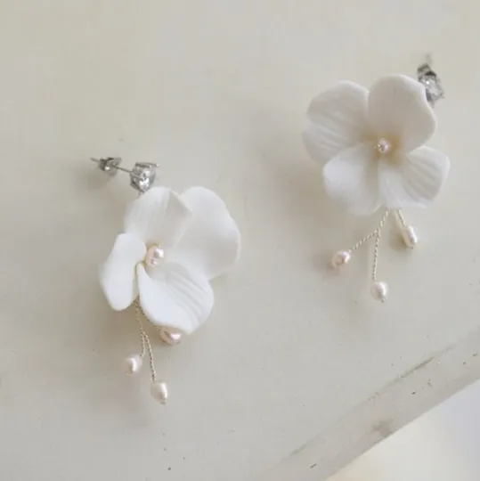 Filia Earrings